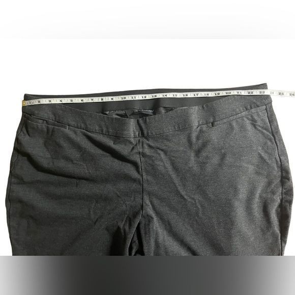Lane Bryant size 26/28 gray capri‎ pants - Picture 3 of 6